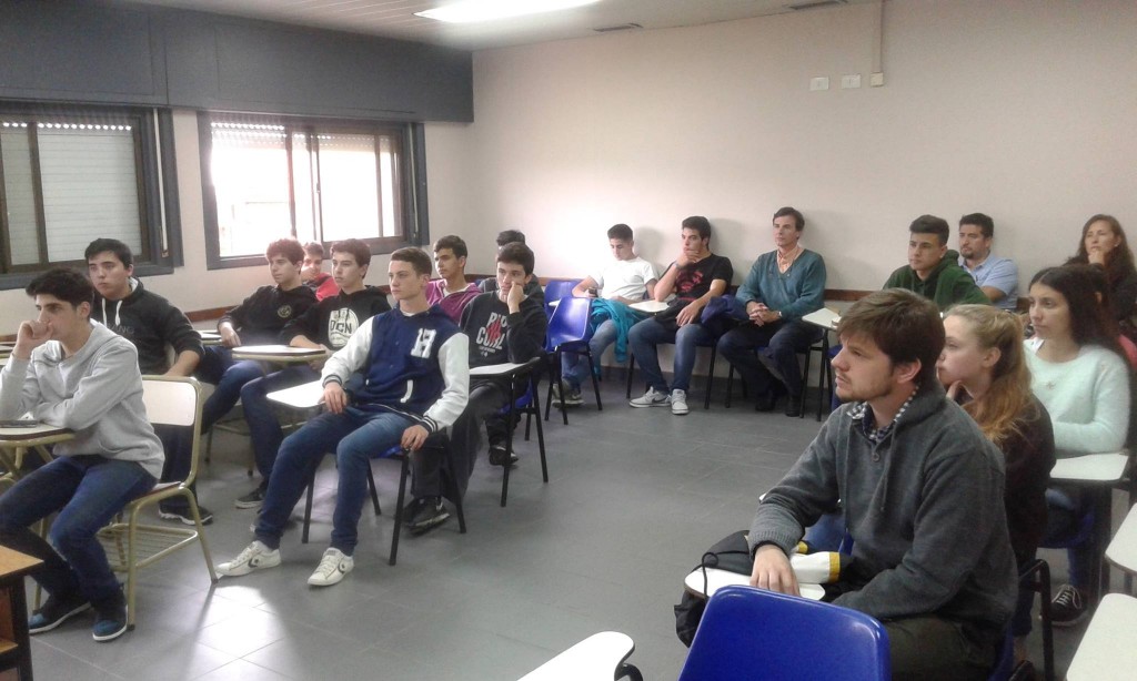 15051940_10155528940564863_180939942_o